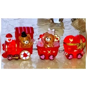RARE Teddy Bear Vintage Valentines Express Train with Battery operated lights!
